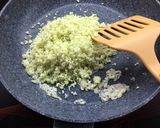 Foto langkah ke 2 dari resep Cauliflower Fried Rice / Nasi Goreng Bunga Kol.