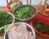 Hình bước làm 4 của món Lẩu gà lá é nấu khoáng