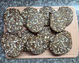 Foto del paso 7 de la receta: Salchijor - Alfajor de salchichón