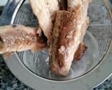 Foto del paso 2 de la receta: Tosta con Rillette de caballa en aceite