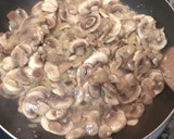 Foto del paso 4 de la receta: Pollo con champiñones