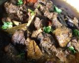 A picture of step 8 of Hasher mangso / duck meat.