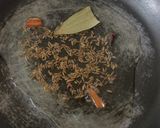 A picture of step 3 of Gobhi Capsicum Paneer Sabzi.