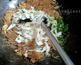 Foto langkah ke 4 dari resep Bihun Goreng Special ala Chinese Food.