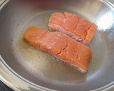 Foto del paso 1 de la receta: Guiso de judías y salmón
