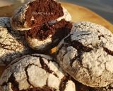 Hình bước làm 6 của món CRINKLE COOKIES (bánh quy socola phủ đường bột Giáng Sinh)