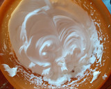 Foto del paso 3 de la receta: Pastel rosa con betún de queso crema