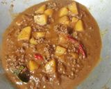 Foto langkah ke 5 dari resep Curry Daging Sapi Cincang.