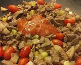 Foto del paso 5 de la receta: Guiso de carne de res con vegetales en su jugo🌺