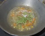 Foto langkah ke 4 dari resep Sup sayur bakso.