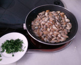 Foto del paso 5 de la receta: Coquinas de Matalascañas a mi estilo (Tellinas en levante)