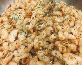 A picture of step 5 of Yummy Macroni.