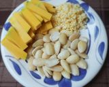 Hình bước làm 1 của món SỮA hạnh nhân-đậu xanh-bí đỏ