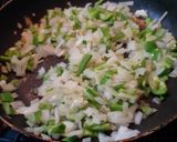 Foto del paso 2 de la receta: Tortilla de acelga casera y fácil de hacer