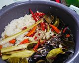 Foto langkah ke 2 dari resep 168》Nasi Liwet & Ayam Suwir.