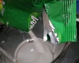 A picture of step 4 of Thaa cola.