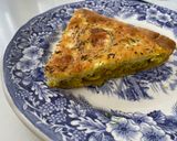 Une image de l'étape 7 de Quiche printanière poireaux chèvre frais et herbes de Provence.