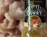 Foto del passaggio 1 della ricetta Bocconcini di pollo al curry con spinacino