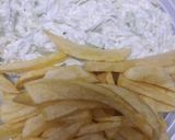 A picture of step 4 of Hamburger with Coleslaw, Mayonnaise, and Fries 😘.