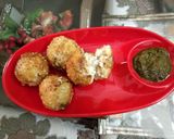 A picture of step 7 of Sabudana bombs.