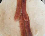 A picture of step 2 of My Saturday breakfast wrap 💖.