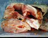 Hình bước làm 1 của món Cá chép om dưa
