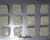 A picture of step 2 of Homemade white chocolates.