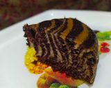 A picture of step 6 of Eggless zebra cake.