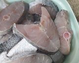 A picture of step 1 of Fried Fish .
