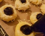 Foto langkah ke 10 dari resep Blueberry Thumbprint Cookies.