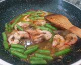 Gambar langkah 4 resipi Mee goreng udang.