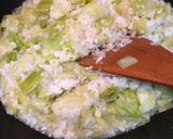 小朋友會喜歡的高麗菜香腸黏稀飯的食譜步驟3照片