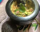 A picture of step 13 of Easy Guacamole.