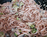 Foto del paso 7 de la receta: Pasta fresca espaguetis con polvo de remolacha