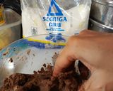 Foto langkah ke 3 dari resep Cookies Coklat Teflon.