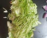 A picture of step 1 of Lemon coriander soup.