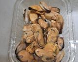 Foto del paso 3 de la receta: Mejillones Navideños