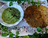 A picture of step 2 of Spinach Paratha.
