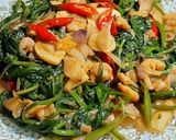 Foto langkah ke 5 dari resep Tumis Kangkung Ebi.