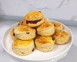 Gambar langkah 6 resipi Scone Mudah.