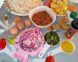 A picture of step 1 of Stir fried rice with minced meat and sunny side up egg.