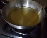 A picture of step 4 of Aalu Matar Ke Pakoray.
