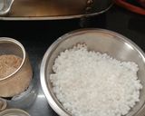 A picture of step 1 of Sabudana (sago) khichadi with peanut.