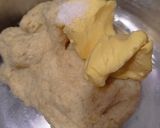 Foto langkah ke 2 dari resep Donat Kentang.