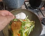Foto del paso 5 de la receta: Trenza de Hojaldre con Verduras Salteadas