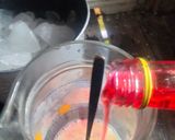 Foto langkah ke 2 dari resep 8. Es Sirup Susu.
