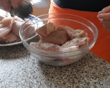 Foto del paso 2 de la receta: Pollo en salsa de cebolla