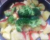 Foto del paso 2 de la receta: Sencillo pollo frito y su acompañamiento