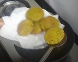 A picture of step 4 of Moong & Moth beans Sproutes Masala poori.