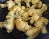A picture of step 3 of "Gobhi Rezala".